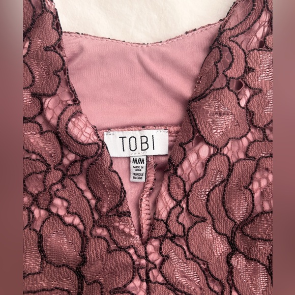 Rose Lace Dress - Picture 5 of 7